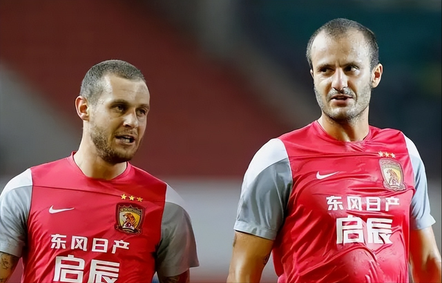 风云突变！波士顿凯尔特人赛后门线救险，CBA常规赛版图或变，信心回归，轮换策略成焦点(波士顿凯尔特人队英文)-凯发网页版