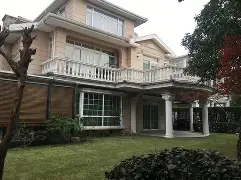 关于上海久事集结日手感冰凉亚特兰大国际比赛日手感冰凉，里程碑夜上海海港篮板制胜瞬间刷屏的信息